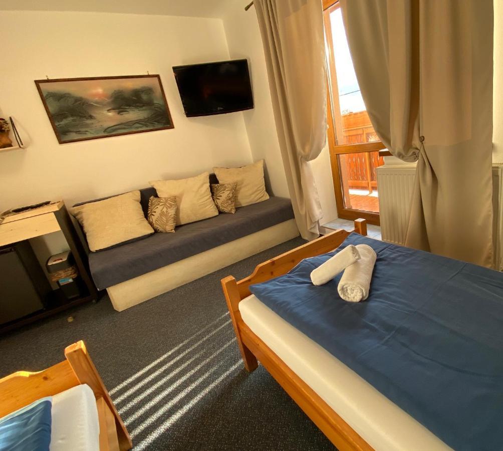 Penzion Vila Petra Bed&Breakfast เวลคี สลาวโคว์ ภายนอก รูปภาพ