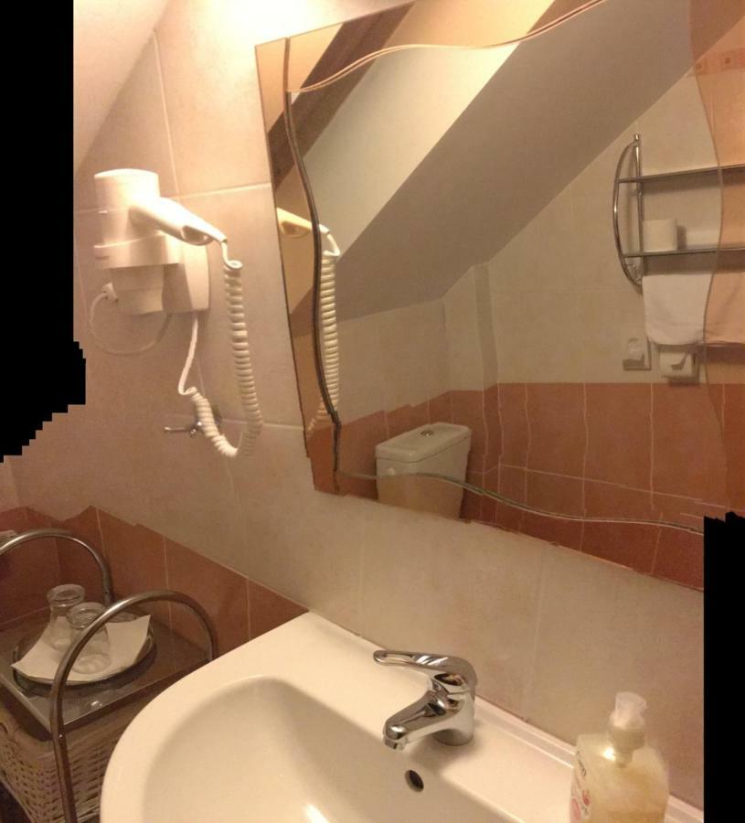 Penzion Vila Petra Bed&Breakfast เวลคี สลาวโคว์ ภายนอก รูปภาพ